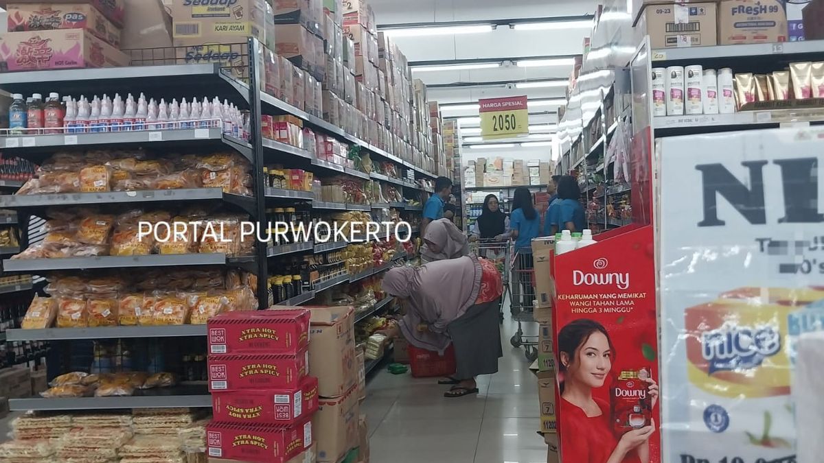 Toko Tuji: Solusi Belanja Serba Ada di Hati Warga Cilacap
